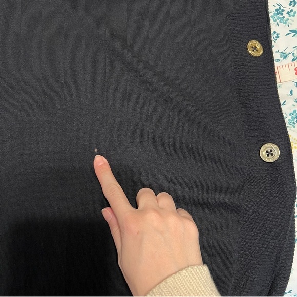 Lilly Pulitzer Navy Blue Fringe Hem Sweater Size S Gold Button Detail Preppy - Picture 7 of 7